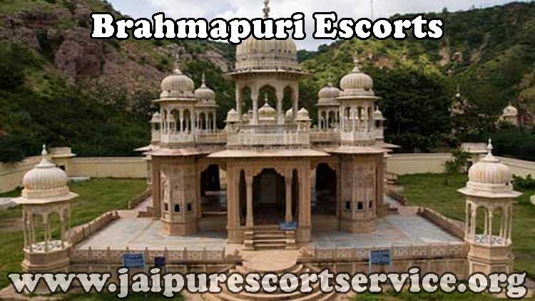 Brahmapuri Escorts